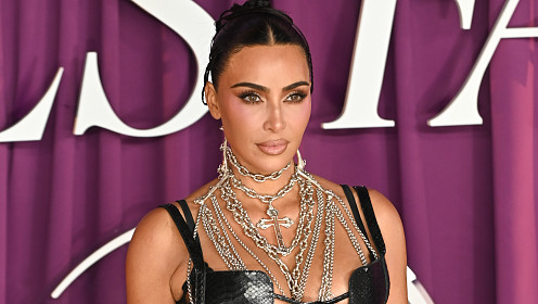 Ким Кардашьян намерена запретить Меган Маркл и принцу Гарри общаться с Крис Дженнер