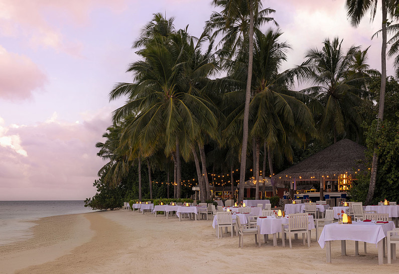 Отдых со вкусом: гастроли шеф-поваров ресторанного дома Maison Dellos на Мальдивских островах
