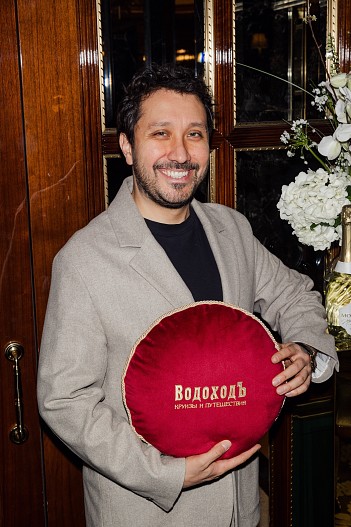 Константин Анисимов