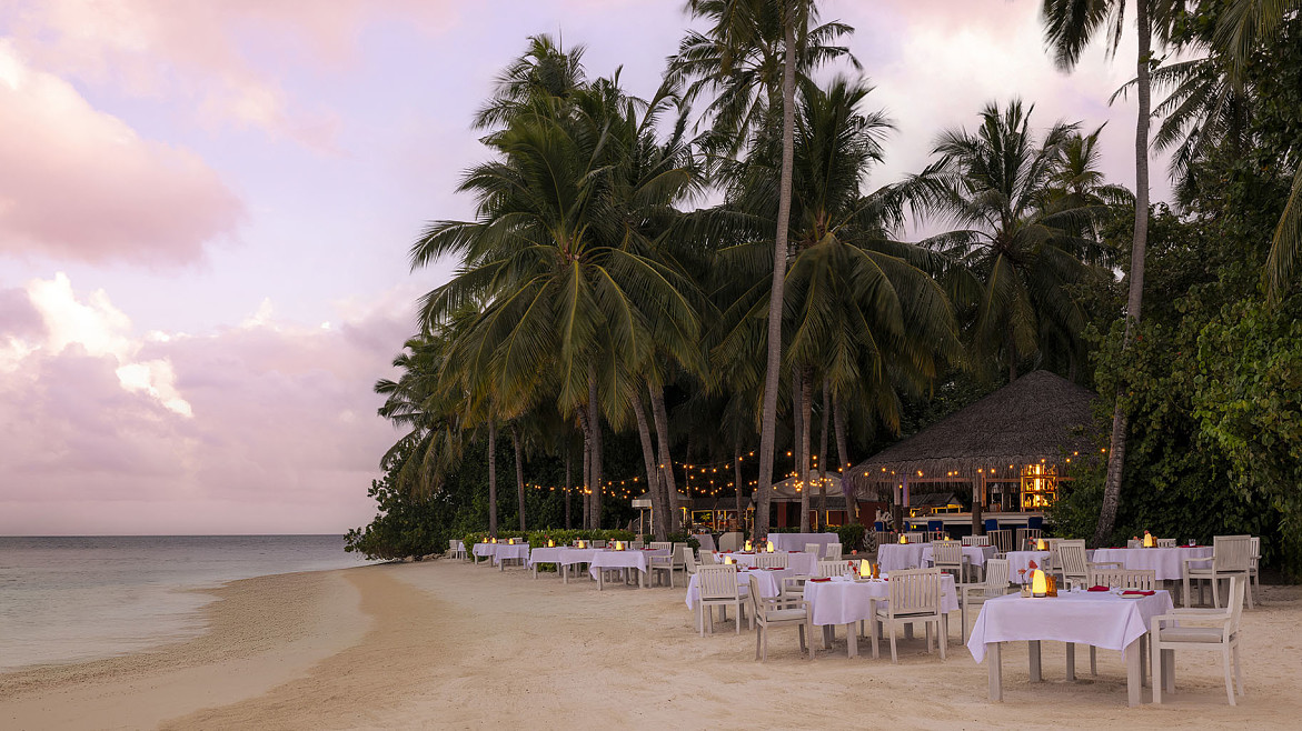 Отдых со вкусом: гастроли шеф-поваров ресторанного дома Maison Dellos на Мальдивских островах