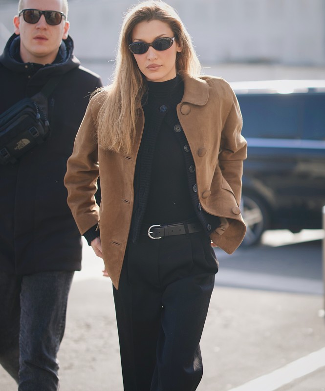 Белла Хадид вышла в свет с новым возлюбленным-ковбоем