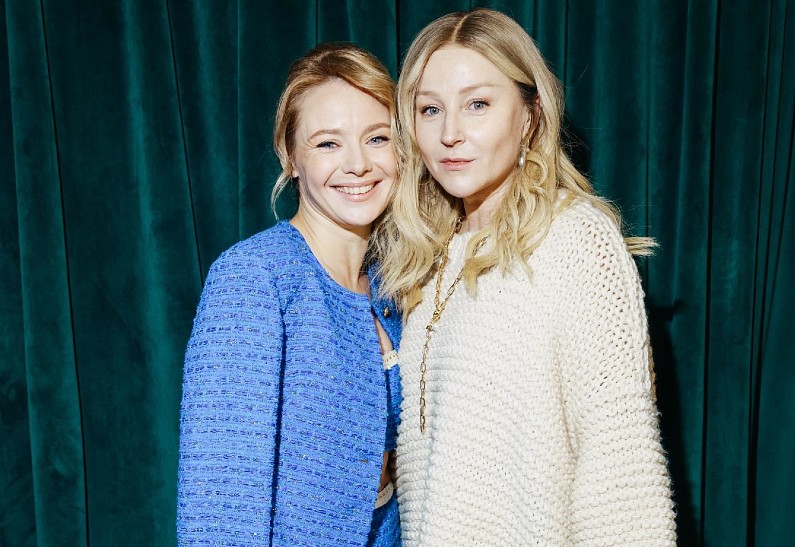 Карина Разумовская, Ольга Медынич, Мари Краймбрери и Дмитрий Чеботарёв на премьере фильма «К себе нежно»