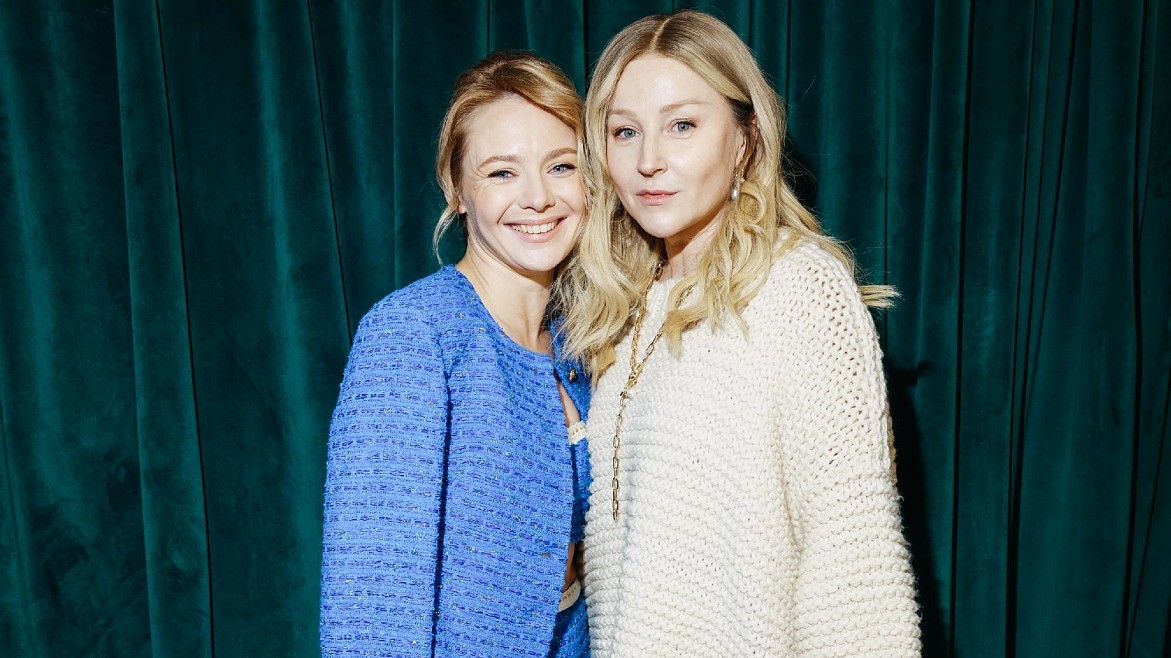 Карина Разумовская, Ольга Медынич, Мари Краймбрери и Дмитрий Чеботарёв на премьере фильма «К себе нежно»