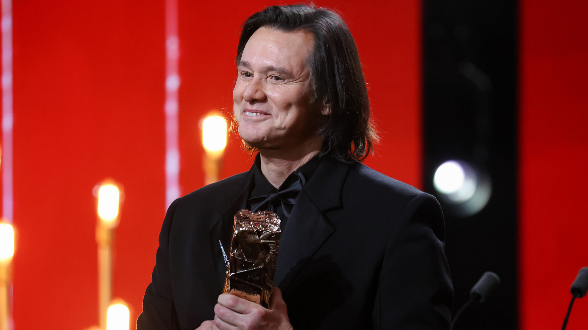 Фанаты Джима Керри строят теории о двойнике после его первого за долгое время выхода в свет