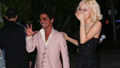 Бруно Марс подогрел слухи о романе с участницей Blackpink