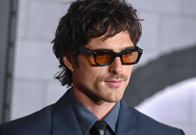 Джейкоб Элорди получил ожоги второй степени в результате странного инцидента в «Грозовом перевале»