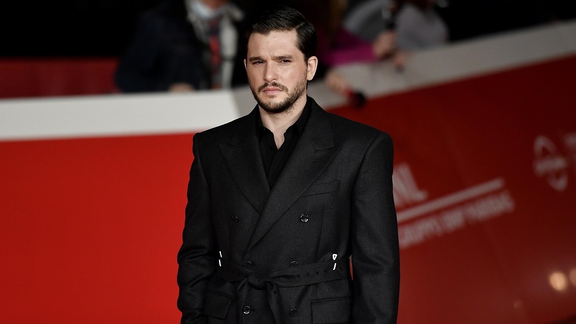 Кит Харингтон дал редкий комментарий об отцовстве