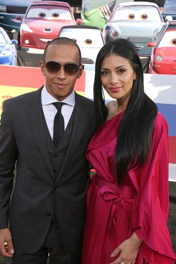 Льюис Хэмилтон иНиколь Шерзингер