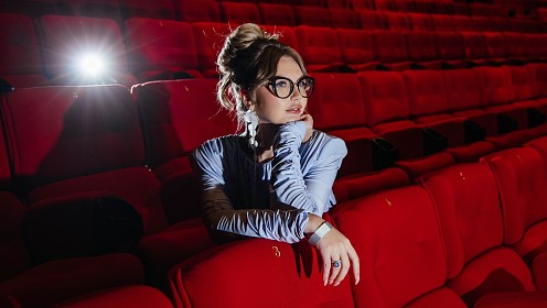 Любовь к музыке в новом формате журнала: Анастасия Казанцева новая музыкальная глава Moda Topical