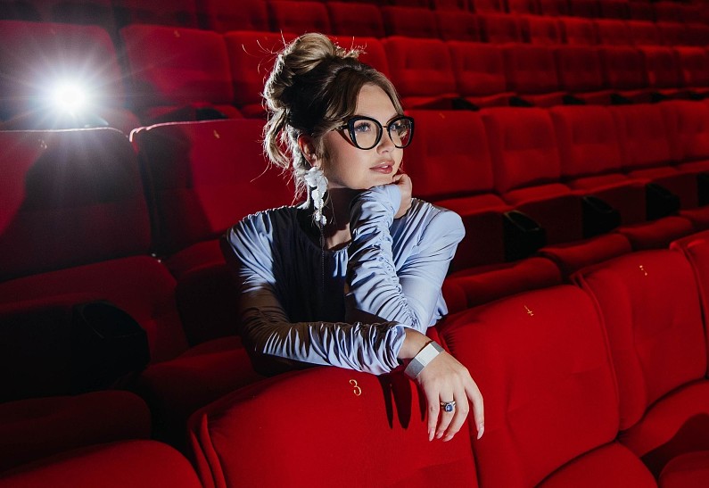 Любовь к музыке в новом формате журнала: Анастасия Казанцева новая музыкальная глава Moda Topical