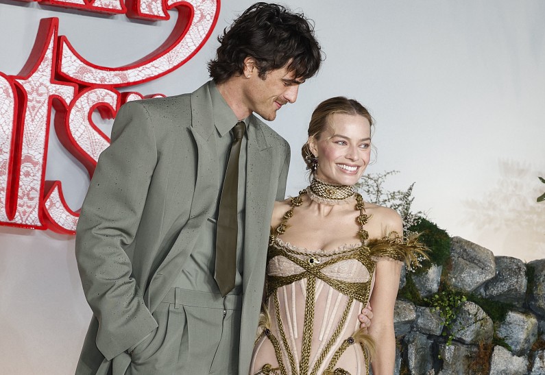 Марго Робби рассказала об интимных сценах с Джейкобом Элорди