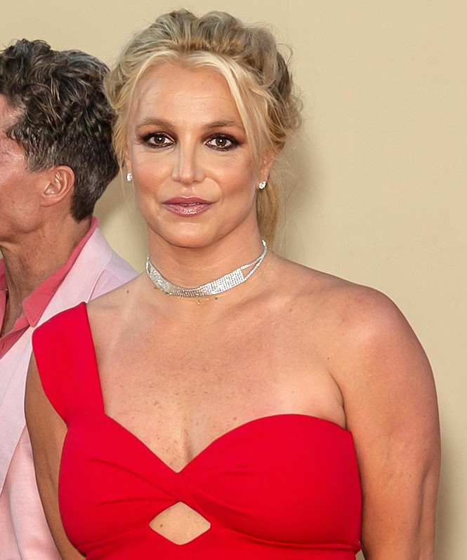 Бритни Спирс опасается, что вновь попадет под опеку отца