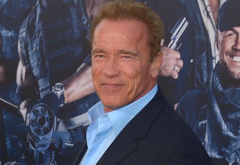 Арнольд Шварценеггер ведет переговоры о возвращении к ролям в фильмах «Хищник», «Конан» и «Коммандос»