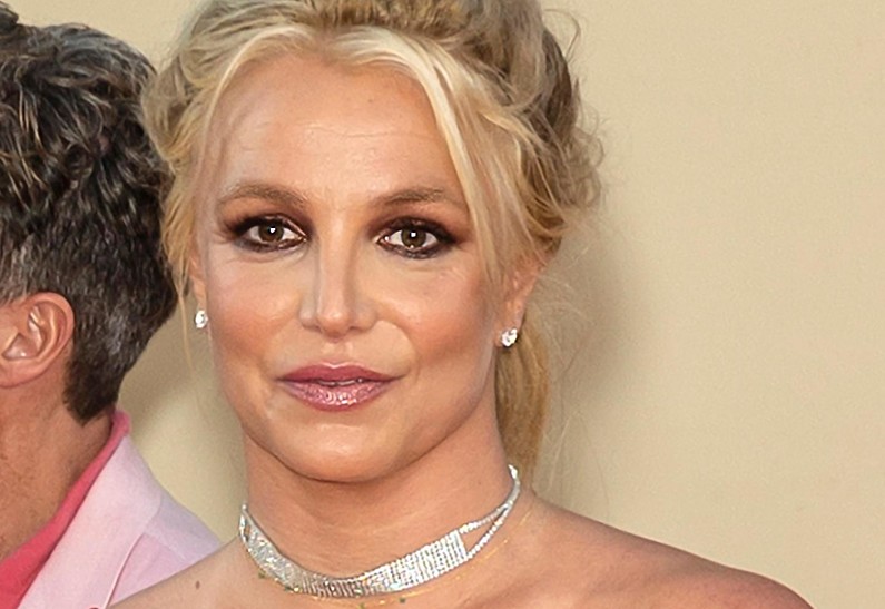 Бритни Спирс опасается, что вновь попадет под опеку отца