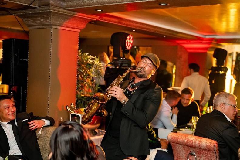 Макс Мерсени