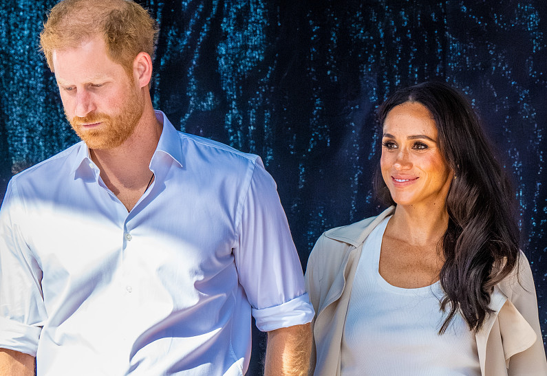 Публика резко осудила поездку принца Гарри и Меган Маркл в Австралию