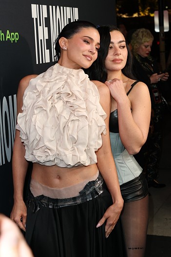 Кайли Дженнер и Charlie XCX