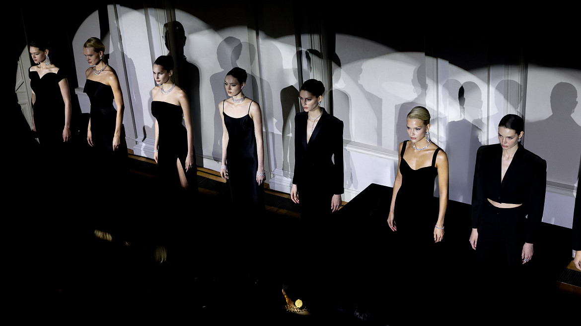 Кутюрный дом ANASTASIA ZADORINA и ювелирный бренд Shiphra представляют совместную капсульную коллекцию TIMELESS