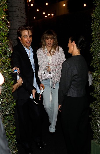 Роберт Паттинсон и Сьюки Уотерхаус