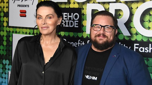 Сын Шер женился на девушке, которая выглядит в точности как его мать