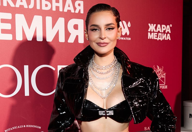 Объявлены имена ведущих музыкальной премии ЖАРА