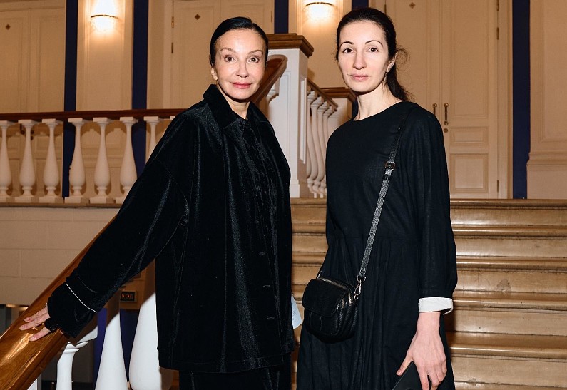 Алла Сигалова, Евгений Сангаджиев, Ирина Хакамада на благотворительном балетном вечере в пользу фонда «Онкологика»