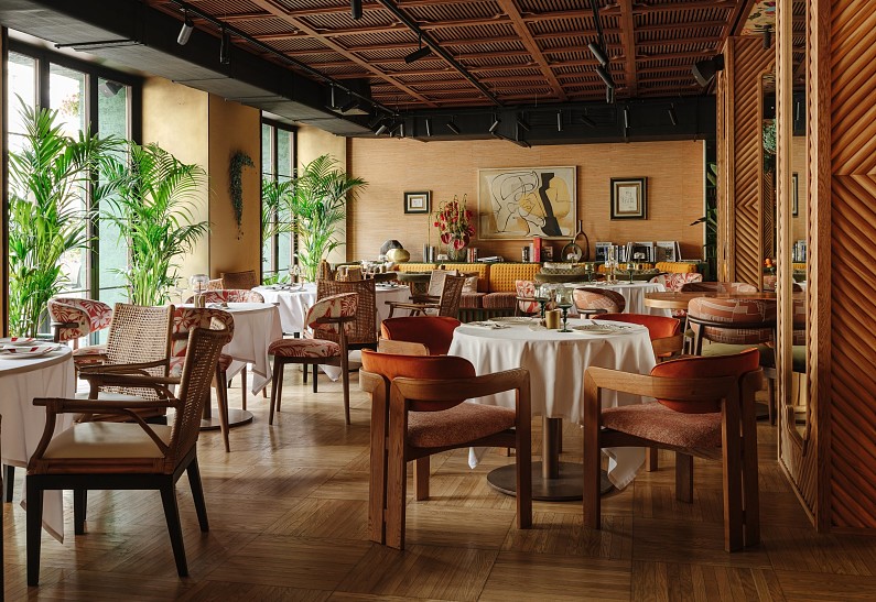 El Pimpi отметит первый день рождения