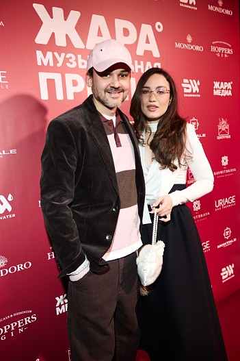 Виктория Дайнеко с мужем