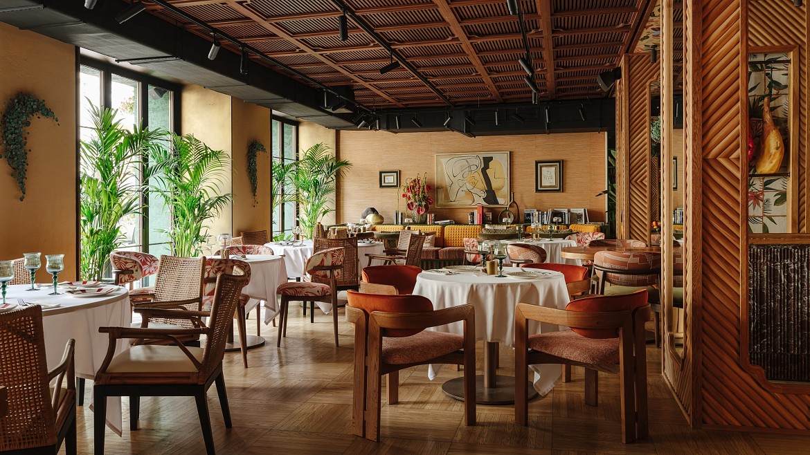 El Pimpi отметит первый день рождения