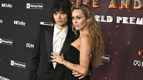 Стало известно, какую свадьбу планируют Майли Сайрус и Макс Морандо