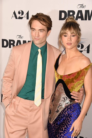 Роберт Паттинсон и Сьюки Уотерхаус