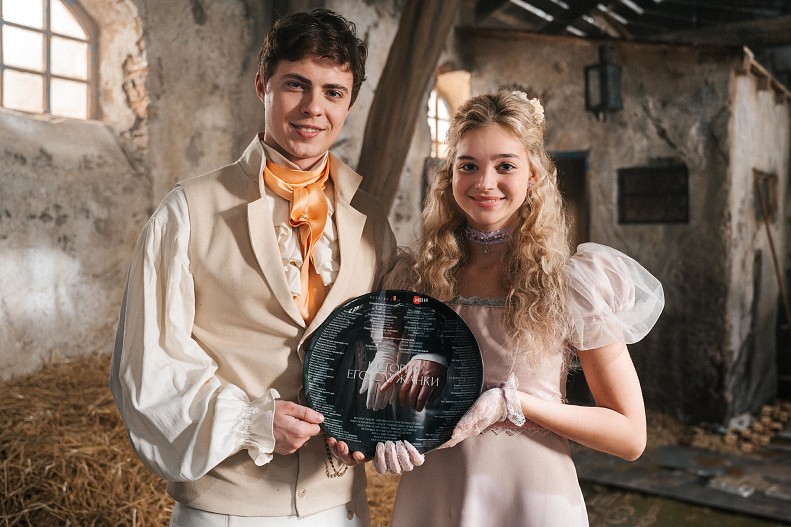 Михаил Сотников, Вероника Журавлёва