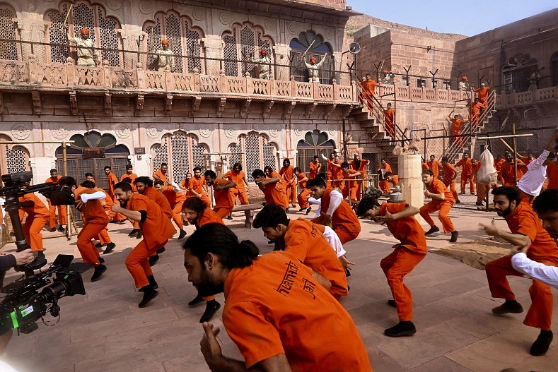 На съемках фильма&nbsp;«Королёк моей любви»&nbsp;