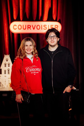 Анна Цуканова-Котт с сыном Мишей