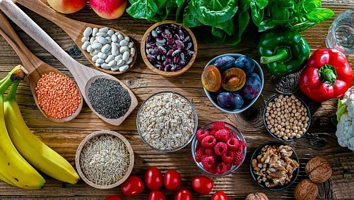 Как правильно употреблять продукты с клетчаткой: советы эксперта