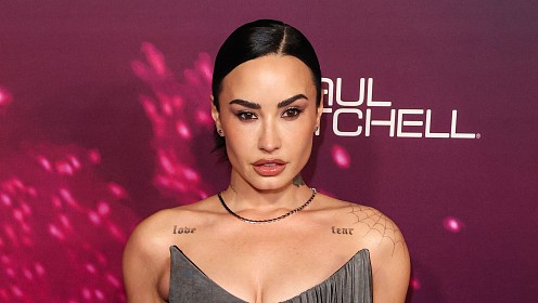 Деми Ловато призналась, почему каждый поход за продуктами заканчивался для нее истерикой