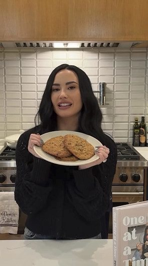 Деми Ловато