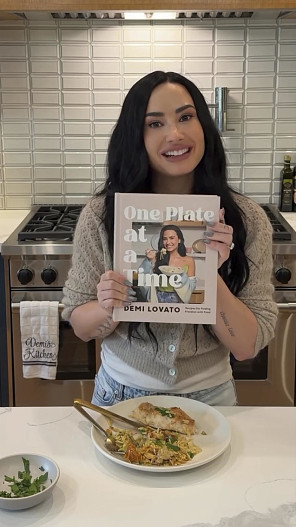 Деми Ловато