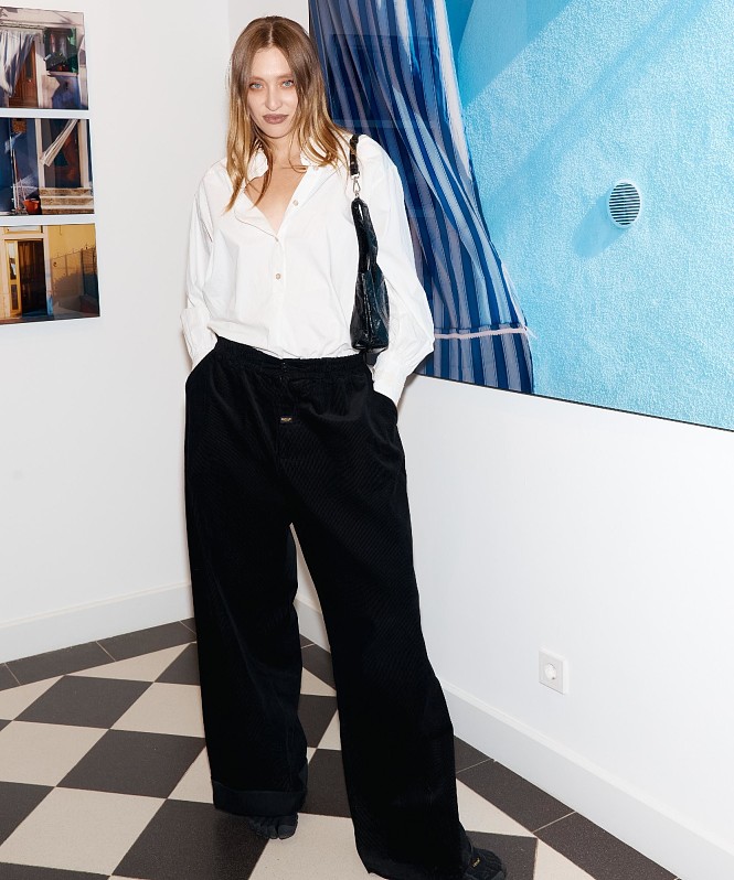 Константин Эрнст, Маша Миногарова и Александр Горчилин, Павел Лунгин, Ксения Чилингарова и другие на открытии выставки