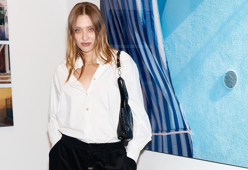 Константин Эрнст, Маша Миногарова и Александр Горчилин, Павел Лунгин, Ксения Чилингарова и другие на открытии выставки