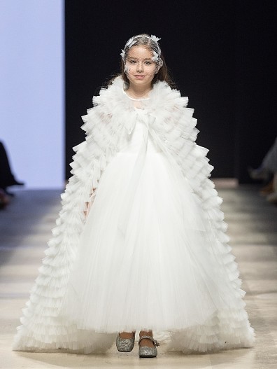 Мия Исхакова