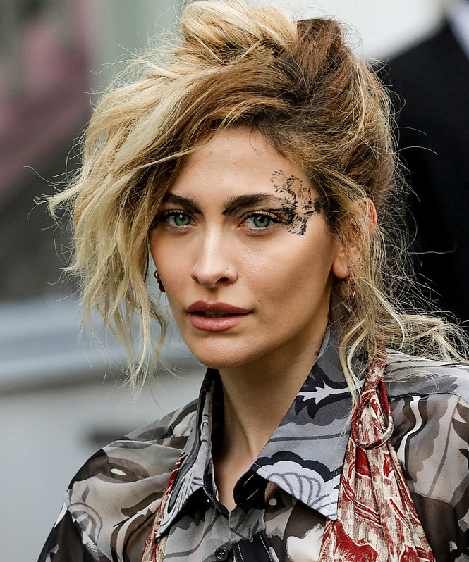 Управляющие наследством Майкла Джексона жестко ответили на претензии его дочери