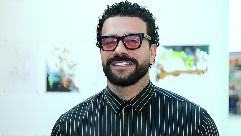 Тимати заметили в компании эффектной блондинки