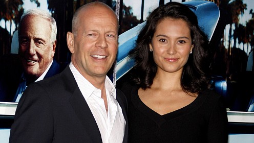 Эмма Хеминг поделилась нежным снимком с неизлечимо больным Брюсом Уиллисом