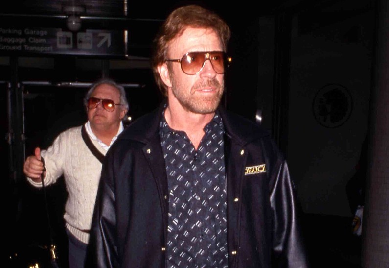 Роман на стороне и внебрачная дочь: как Чак Норрис узнал о тайном ребенке?