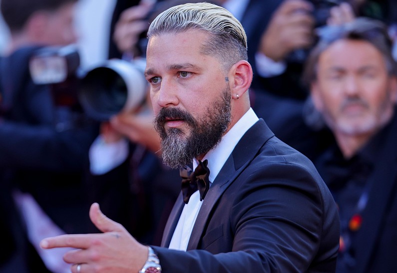 Шайа Лабаф устроил новый публичный скандал