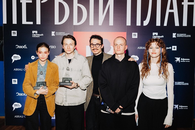 Студенты школы-студии МХАТ