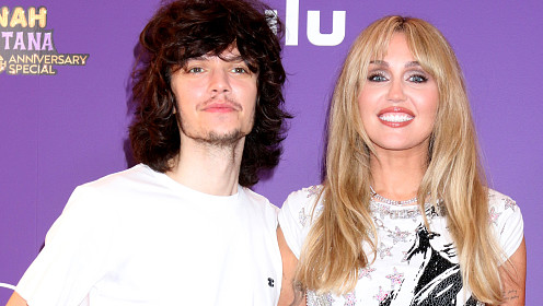 Майли Сайрус представила возлюбленного на красной дорожке «Ханны Монтаны»
