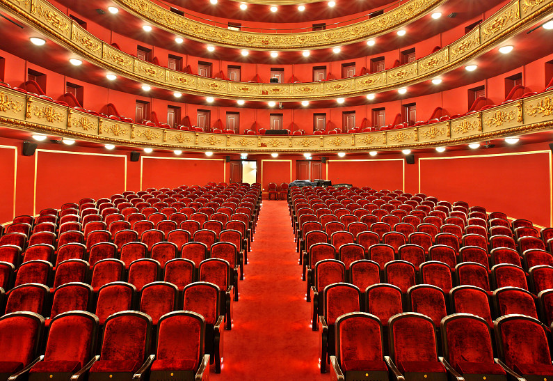 7 спектаклей для первого знакомства с театром