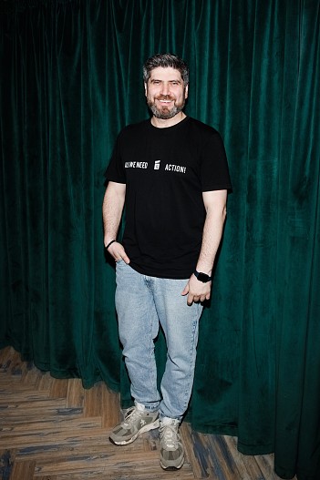 Карен Арутюнов